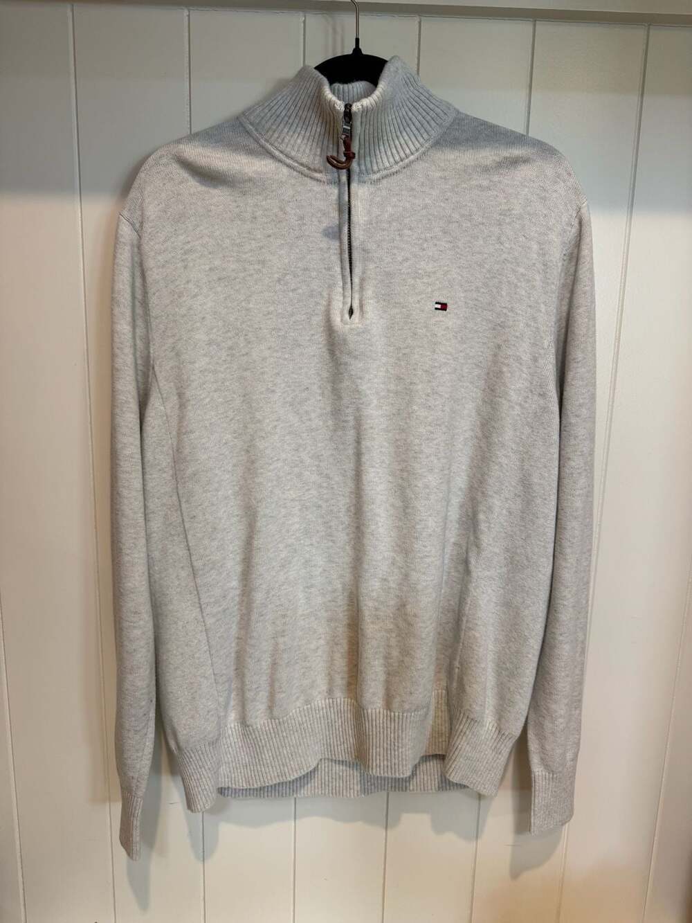 Tommy Hilfiger Men's Gray Quarter-Zip Cotton Pullover Sweater